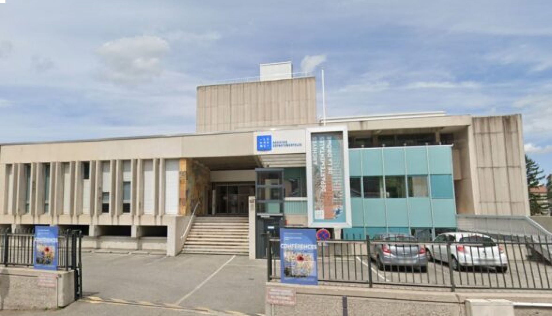 Visite des Archives Départementales de la Drome