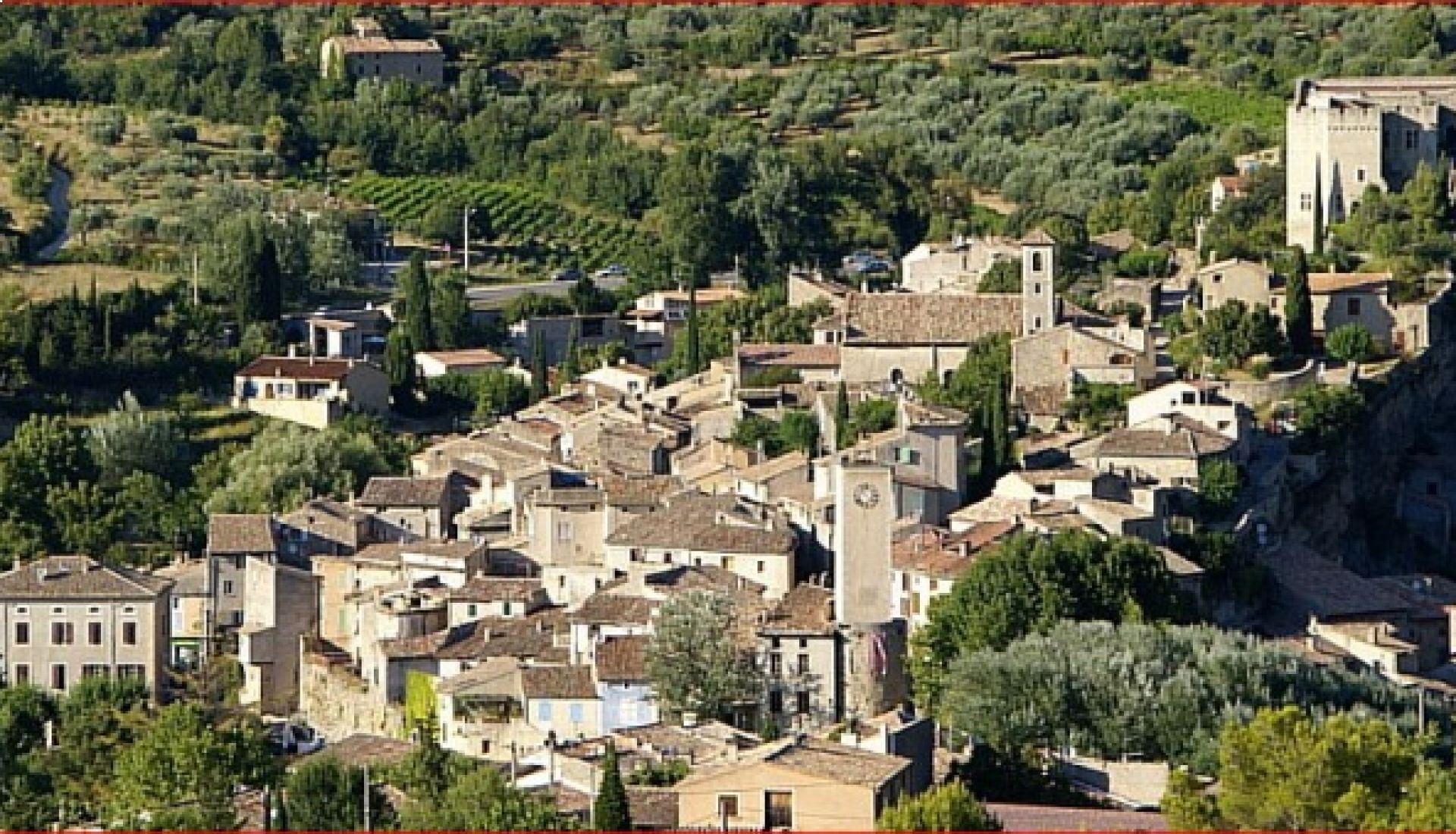 Mollans-sur-Ouvèze, une balade historique dans un village de caractère